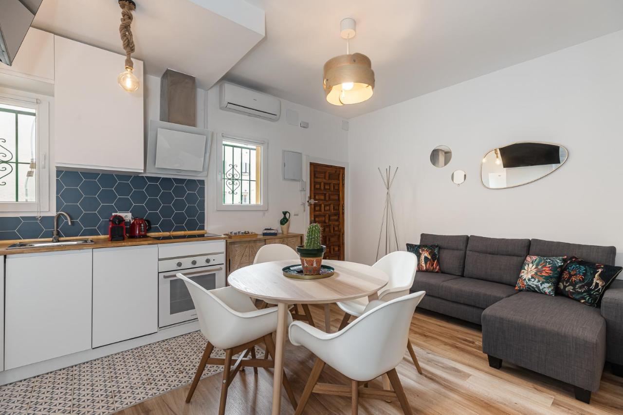 Bnbholder Friendly La Latina Apartman Madrid Kültér fotó